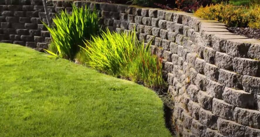 challenges-and-solutions-when-building-retaining-walls-raleigh